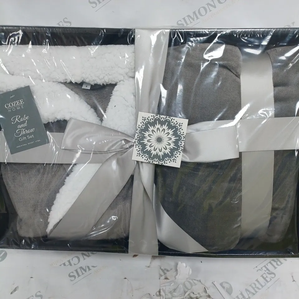 COZEE HOME DRESSING GOWN LARGE