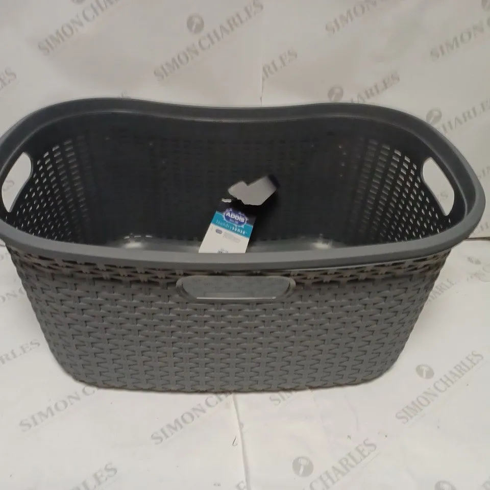 ADDIS RATTAN HIPSTER LAUNDRY BASKET