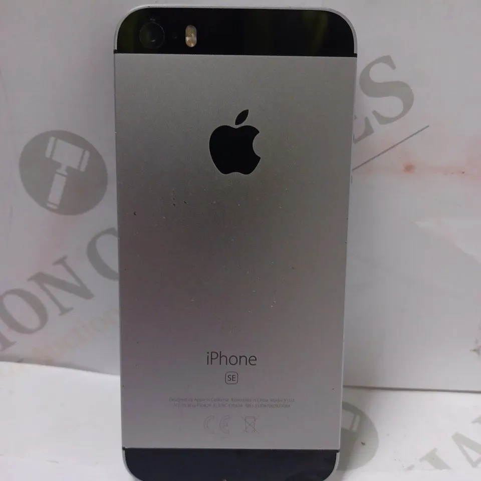 APPLE IPHONE SE SMARTPHONE 