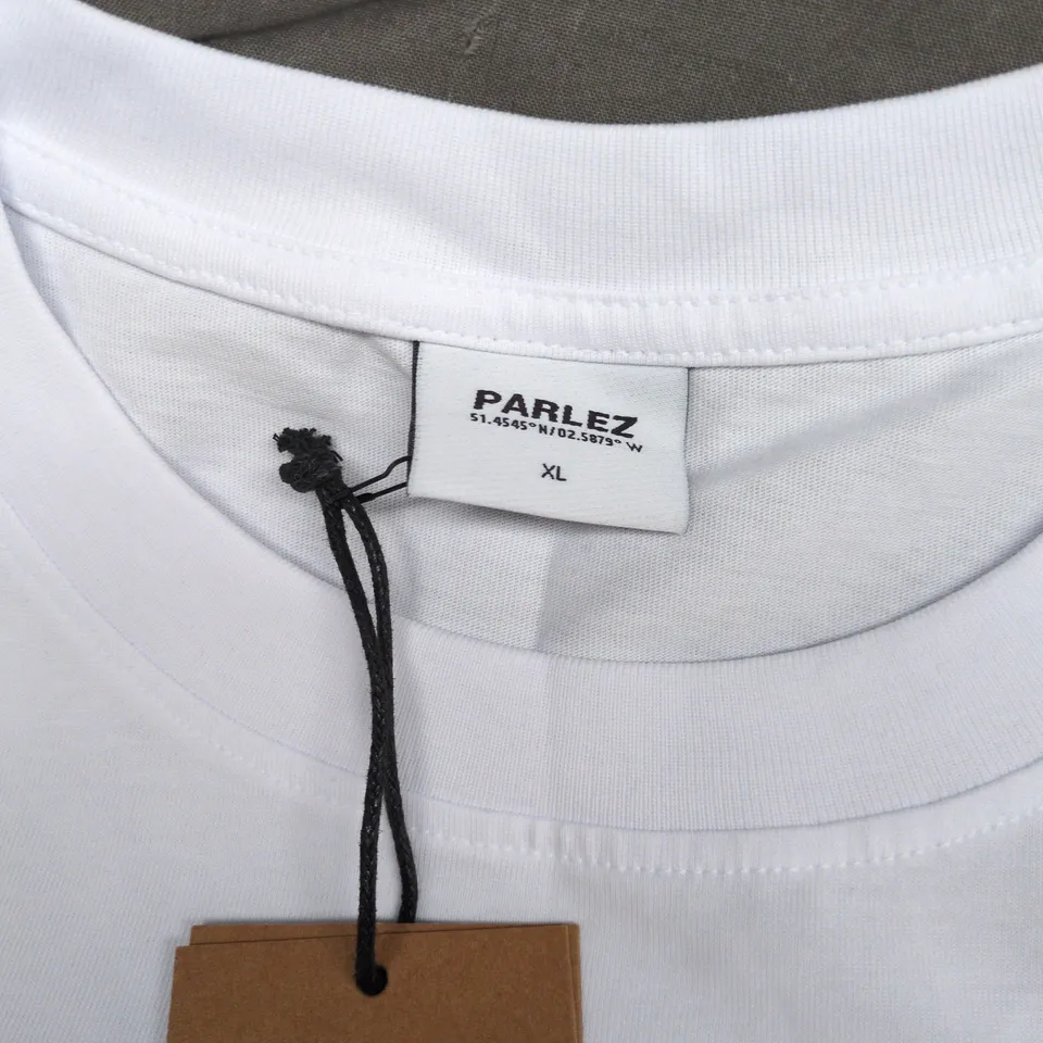 PARLEZ CURRERE POCKET T-SHIRT IN WHITE - XL