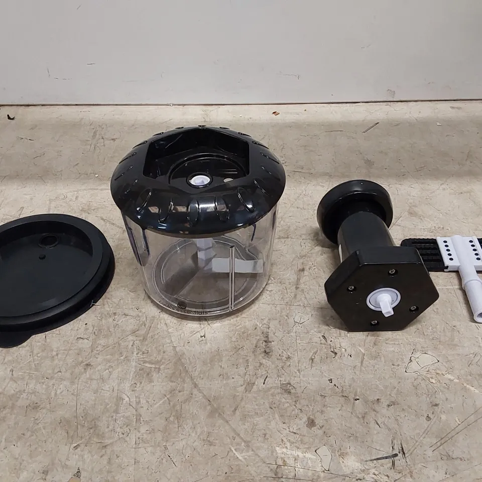 BOXED COOKS ESSENTIALS 5 BLADE PRESS CHOPPER WITH STORAGE LID - BLACK (1 BOX)