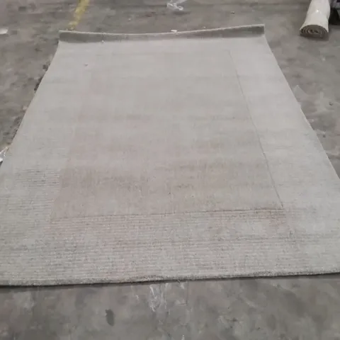 QUALITY DESIGNER AREA RUG - APPROXIMATELY 240X170CM