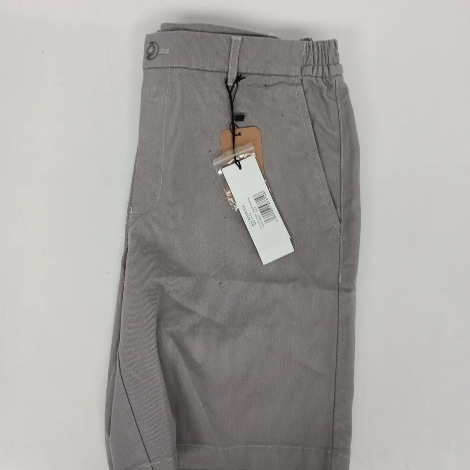 KEYSTONE NAOS STRUCTURE SHORTS IN GREY SIZE 34