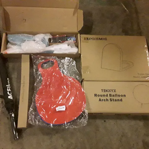PALLET OF ASSORTED PRODUCTS INCLUDING ROUND BALLOON ARCH STAND, TOILET SEAT,UMBRELLA, TABLE TOP STAND, TOY FOAM DART GUN, SNOW SLEDS