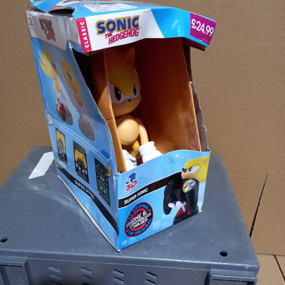 SONIC THE HEDGEHOG SUPER SONIC PHONE AND CONTROLLER HOLDER 