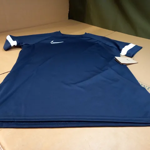NIKE NAVY/LOGO FITNESS TOP - LARGE