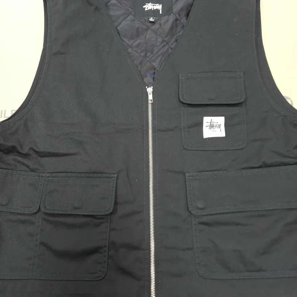 STUSSY POCKETED WAIST COAT IN BLACK - M
