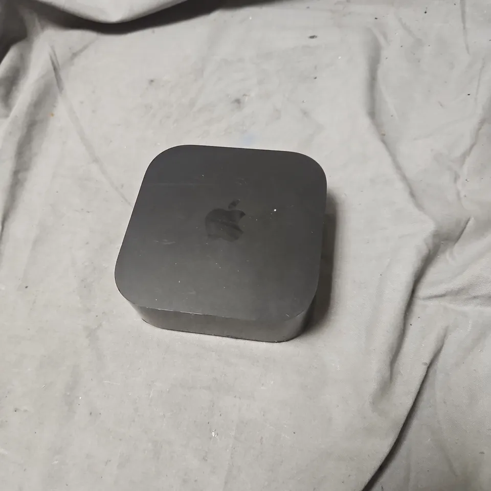 APPLE MAC MINI – ALUMINIUM DESKTOP COMPUTER CABLES OR BOX NOT INCLUDED ,