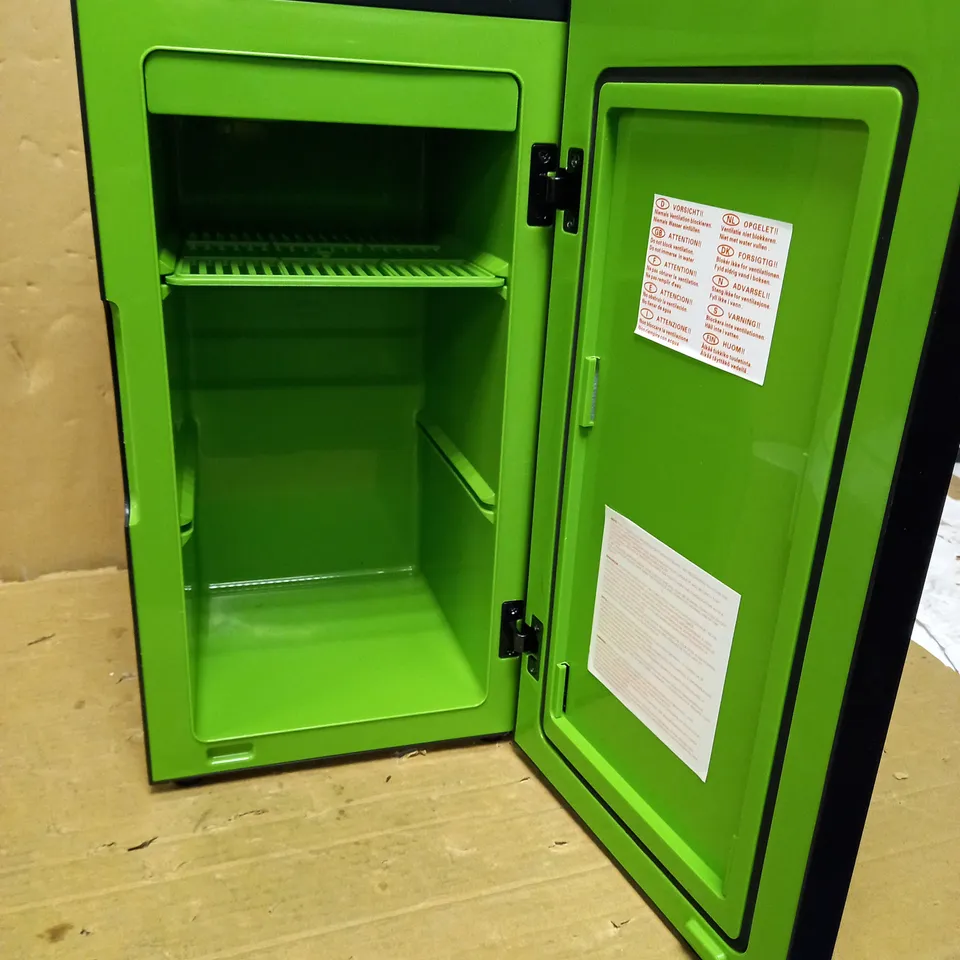 XBOX SERIES X REPLICA MINI FRIDGE THERMOELECTRIC COOLER 1.5:1