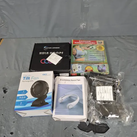 BOX OF APPROXIMATELY 15 ASSORTED HOUSEHOLD ITEMS TO INCLUDE - BAGS - FAN - POSTURE BRA - ETC