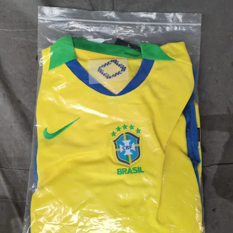 BAGGED NIKE BRAZIL FOOTBALL KIT SIZE 28