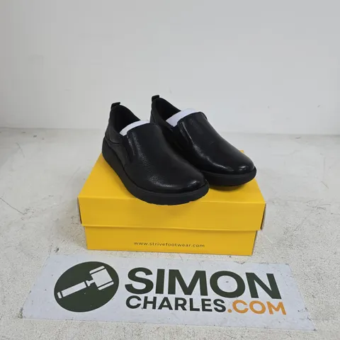BOXED STRIPE SLIP ON SHOES - SIZE 5