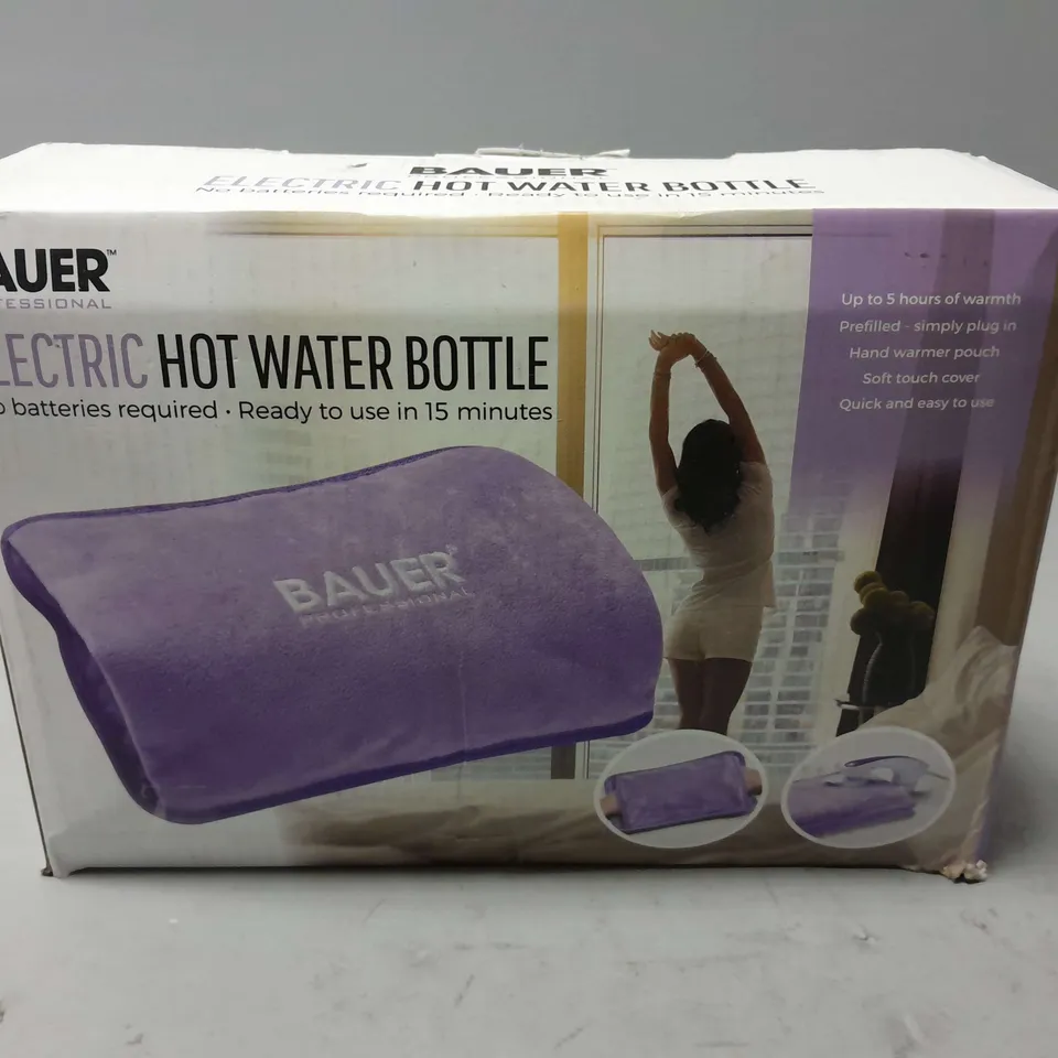 BOXED BAUER ELECTRIC HOT WATER BOTTLE