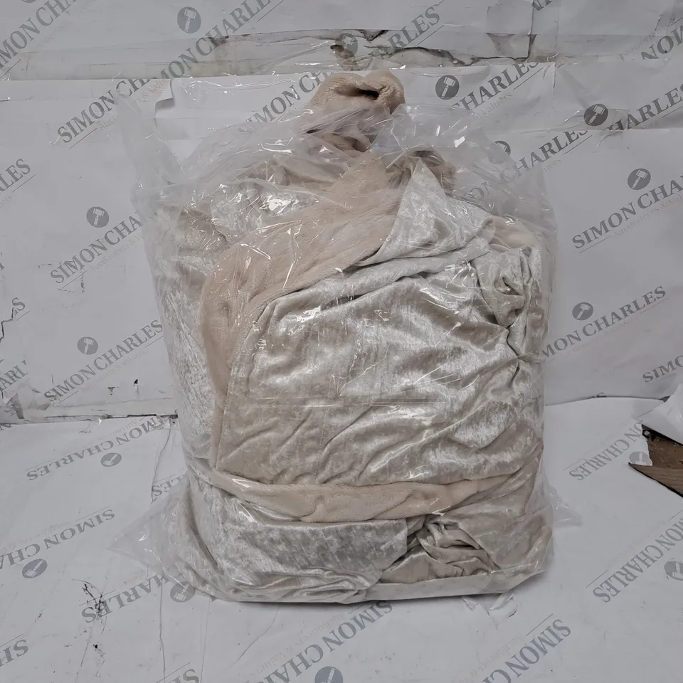 COZEE HOME KING SIZED VELVET DUVET COVER BOXED