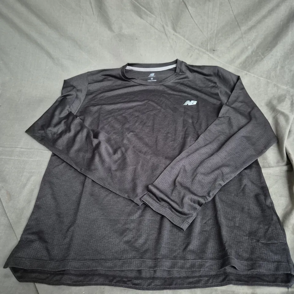 NEW BALANCE NB ICE LONG-SLEEVE TOP – BLACK, UK SIZE M