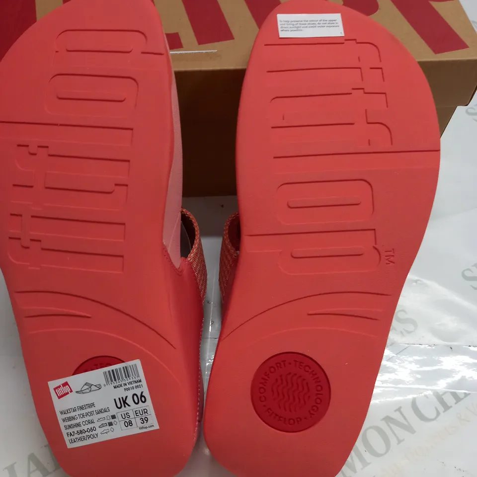 BOXED PAIR OF FITFLOP WALKSTAR TOE POST SANDALS IN SUNSHINE CORAL - UK 6