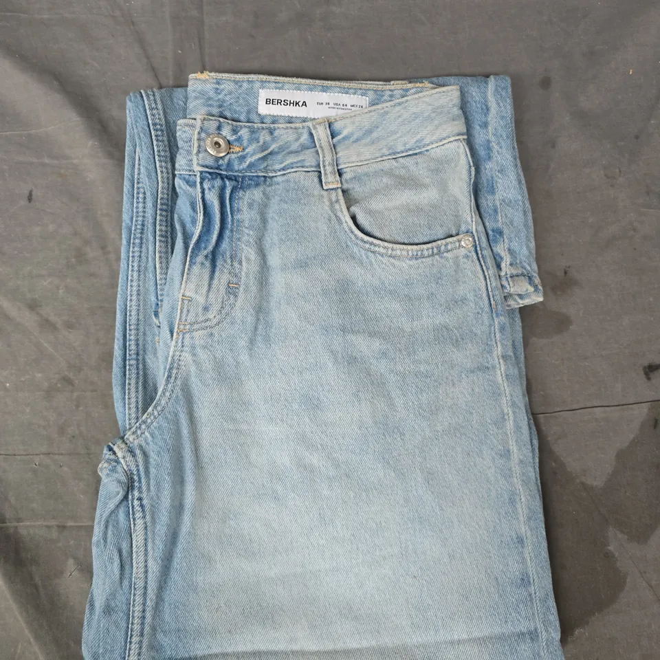 BERSHKA JEANS IN LIGHT BLUE SIZE EU 36