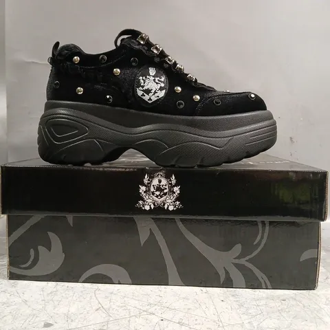 BOXED PAIR OF KOI TWILIGHT SAGA OLYMPIC COVEN CREST MIDNIGHT CHUNY TRAINERS IN BLACK SIZE UK 4