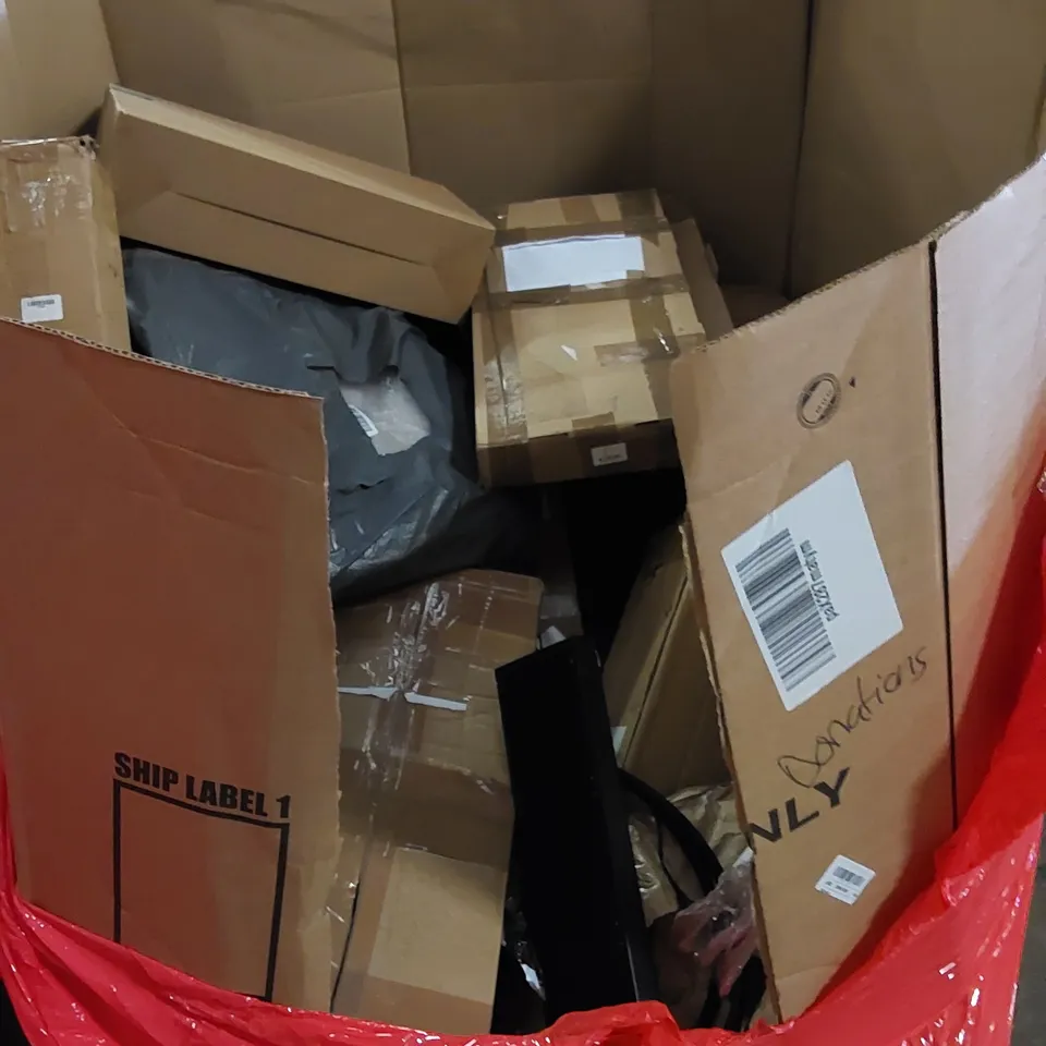 PALLET TO CONTAIN ASSORTED HOUSEHOLD PRODUCTS. INCLUDES WITCH HALLOWEEN DECORATION, BOXED FURNITURE ETC