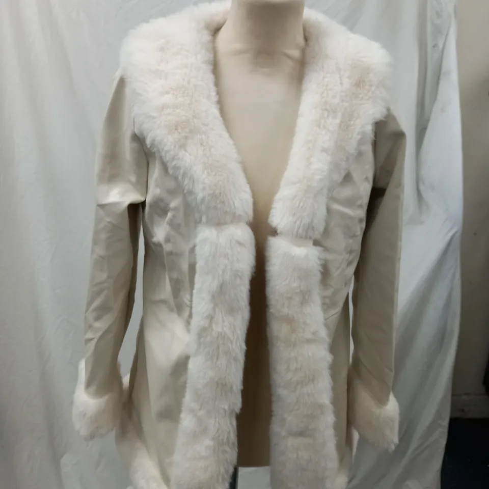CRÈME AND WHITE FUR LONG JACKET 