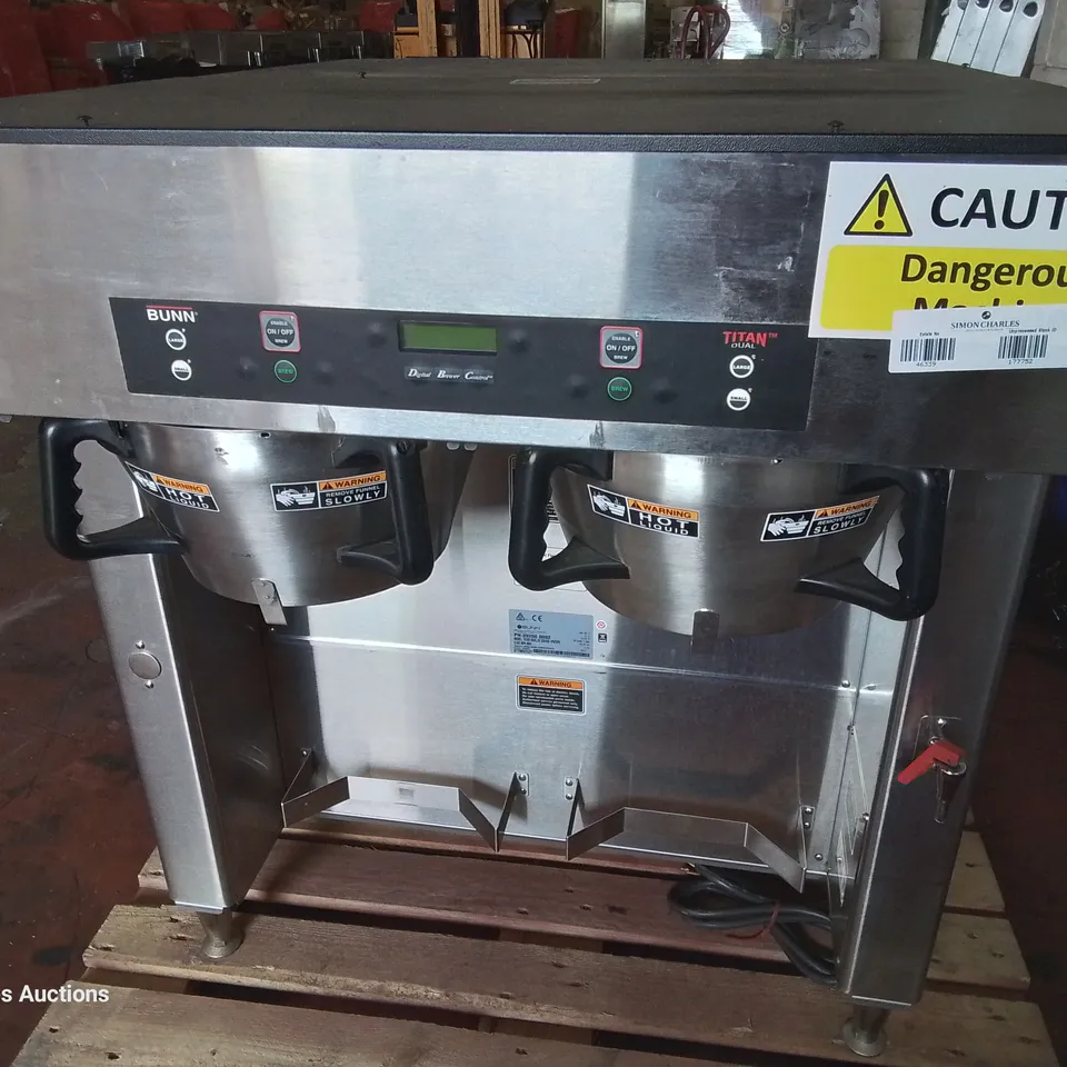 BUNN DUAL TITAN COMMERCIAL COFFEE BREWER