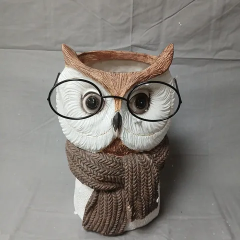 DECORATIVE OWL BUST NOVELTY PLANTER