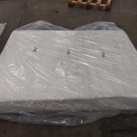 BAGGED MEMORY FOAM POCKET SPRUNG 4'6 MATTRESS
