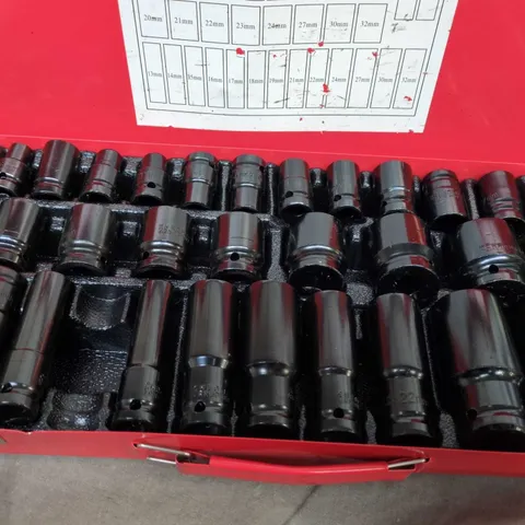 Socket Set in Red Case – Assorted Metric Sockets (13–32mm)