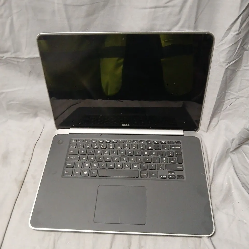 DELL LAPTOP – SILVER CHASSIS, CLAMSHELL DESIGN. DELL PRECISION M3800
