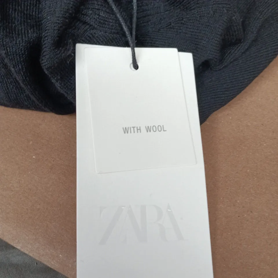 ZARA BLACK WOOL-BLEND TURTLENECK SWEATER, UK M