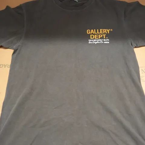 GALLERY DEPT T-SHIRT SIZE L