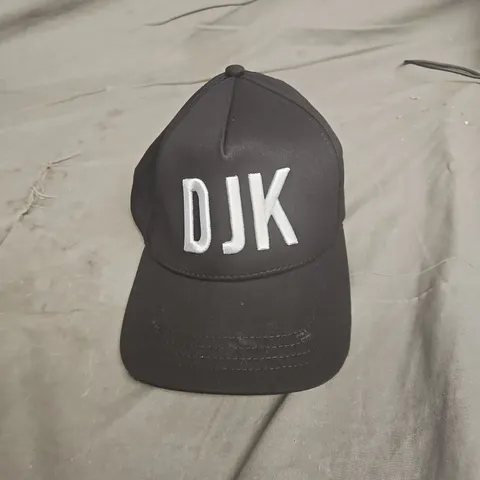 DJK LOGO CAP BLACK/WHITE 