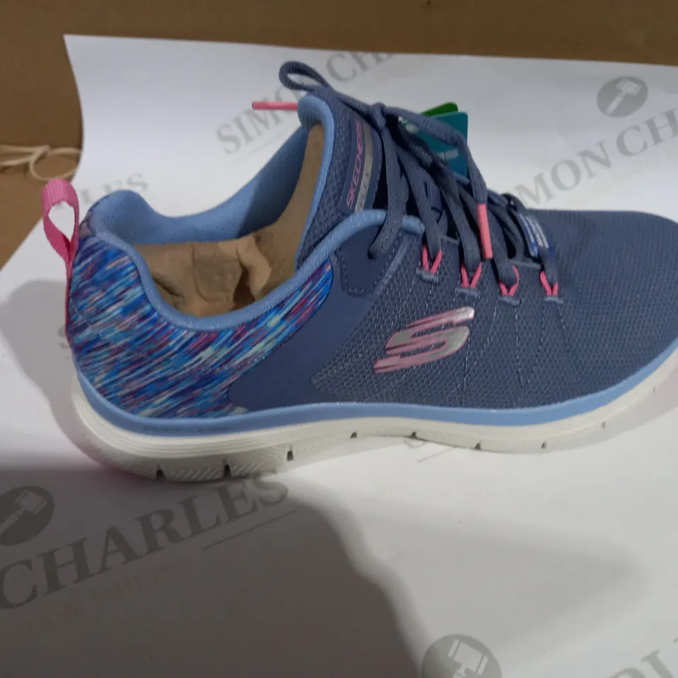 SKETCHERS ARCH FIT TRAINERS SIZE 5