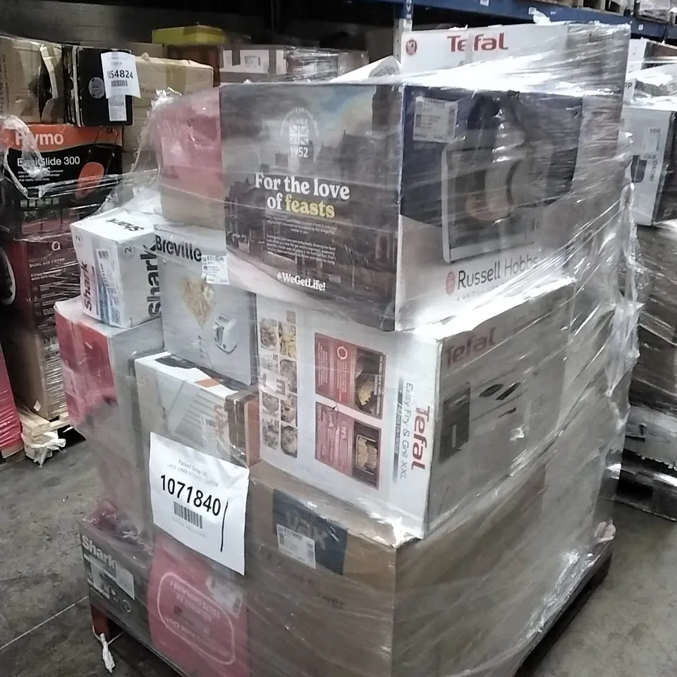 PALLET OF APPROXIMATELY 23 UNPROCESSED RAW RETURN HOUSEHOLD AND ELECTRICAL GOODS TO INCLUDE;