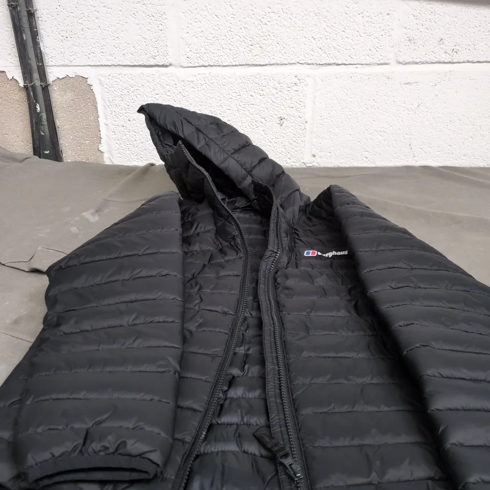 BERGHAUS BLACK PADDED JACKET AGE 11 - 12 