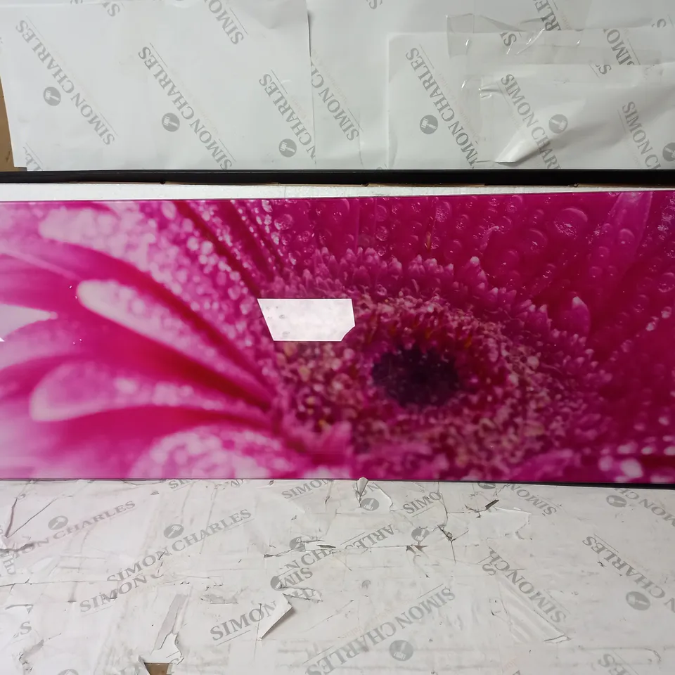 PREMIUM GLASSWARE HIGH GLOSS GLASS WALL ART - COLLECTION ONLY.