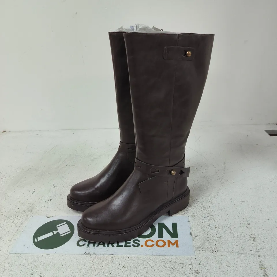 WOMEN'S KNEE-HIGH LEATHER BOOTS – UK 4 (EU 37) 