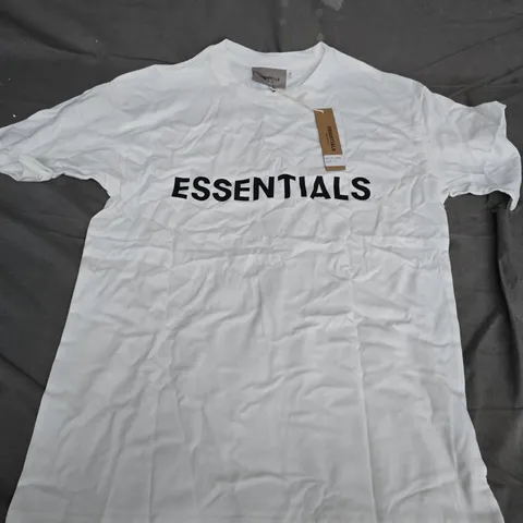 ESSENTIALS WHITE T-SHIRT – SIZE S