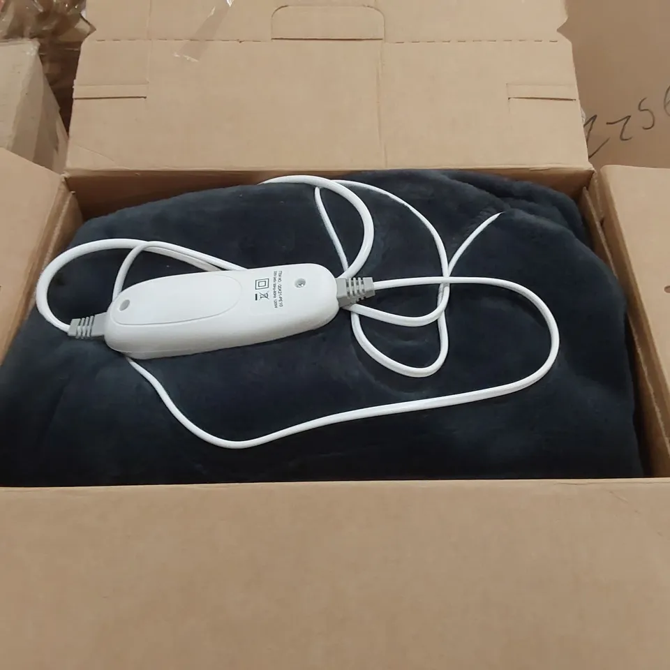 BOXED FLUFFY ELECTRIC BLANKET 