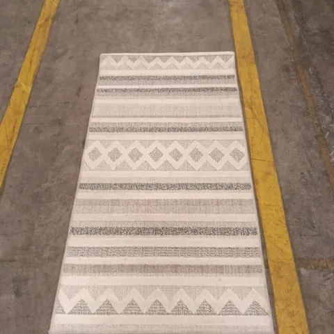 GEOMETRIC-PATTERN RUG RUNNER – NEUTRAL TONES APPROXIMATELY 148 CM X 75 CM