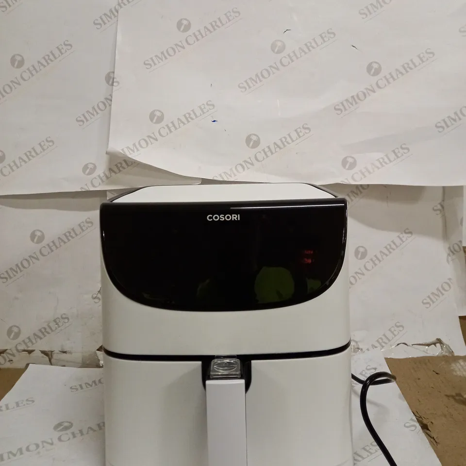 COSORI AIR FRYER (1700W MAX XXL 5.5L DIGITAL TOUCHSCREEN) - WHITE
