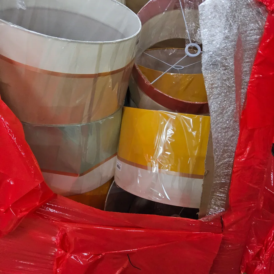 PALLET OF ASSORTED STANDARD LAMP SHADES