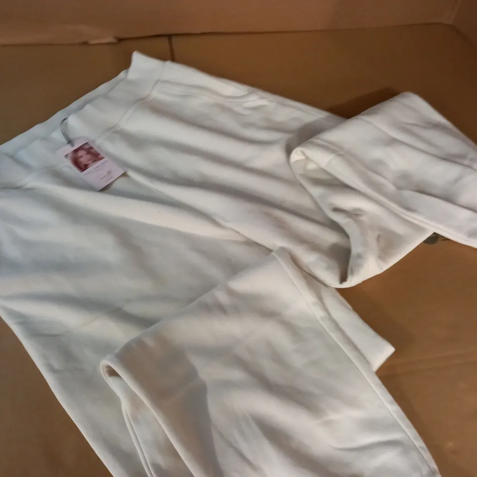 M&S ROSIE JOGGERS IN WHITE - LARGE