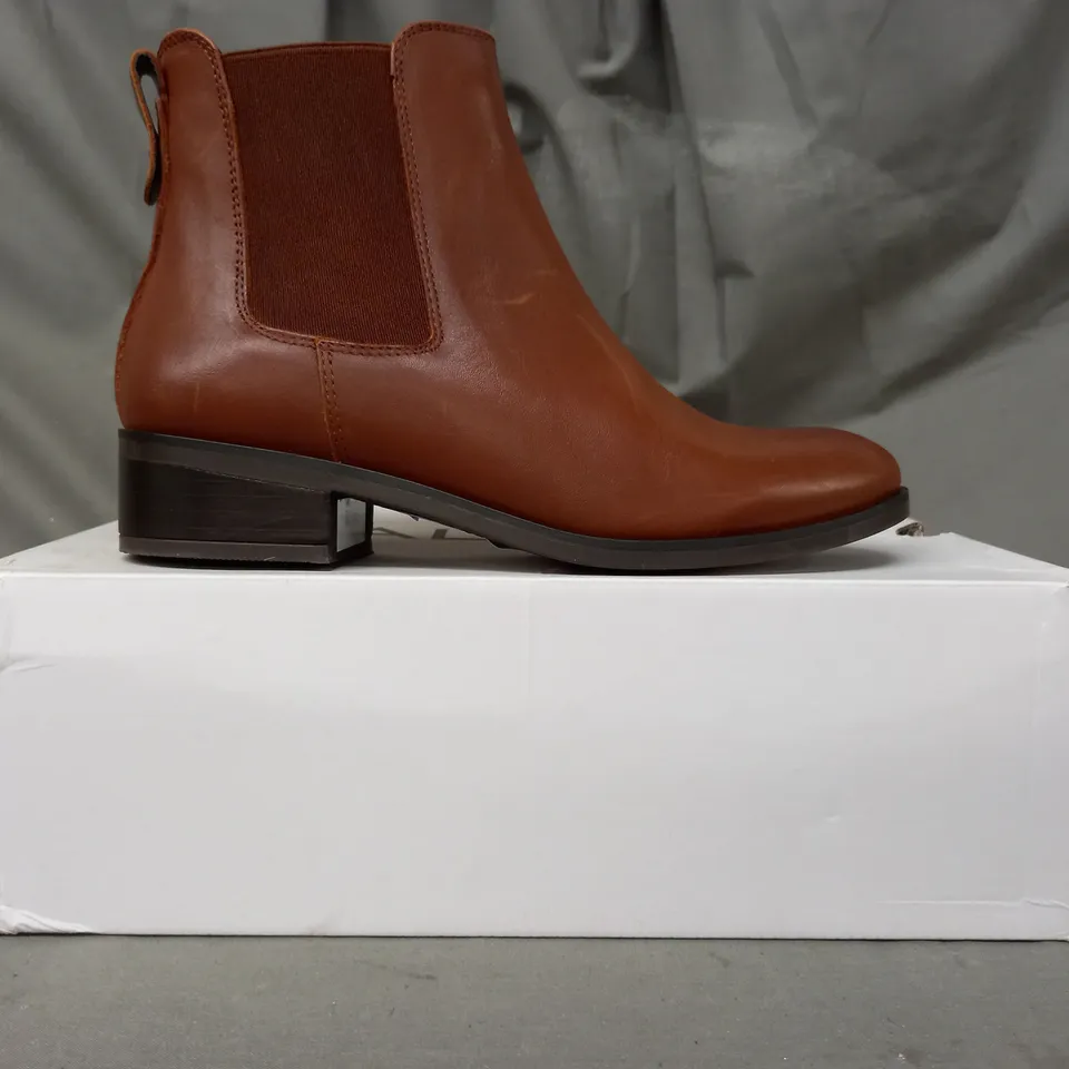 BOXED PAIR OF ALDO MEAVEN LEATHER ANKLE BOOTS IN BROWN UK SIZE 4