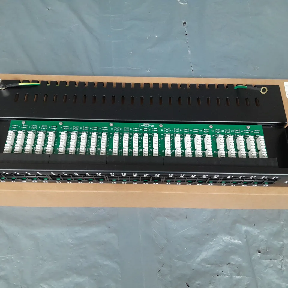 LOT OF 10 DATA & VOICE CAT3/TELEPHONE 50-PORT PATCH PANELS - PPAN-50-T