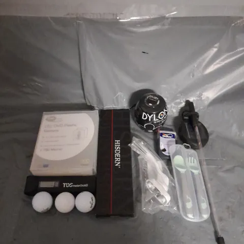 APPROXIMATELY 10 HOUSEHOLD ITEMS TO INCLUDE CD.DVD PLASTIC SLEEVES, DYLON INSTENSE BLACK DYE, GOLF BALLS, ETC