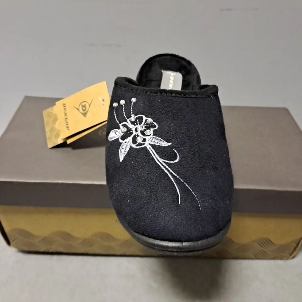 BOXED DUNLOP PAMELA BLACK SLIPPERS - UK 3 