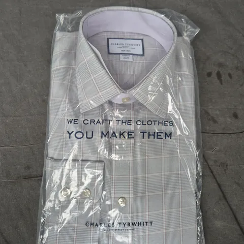 CHARLES TYRWHITT CLASSIC FIT NON-IRON SHIRT β 41/86CM