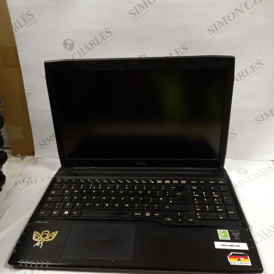 FUJITSU LIFEBOOK AH544 LAPTOP 