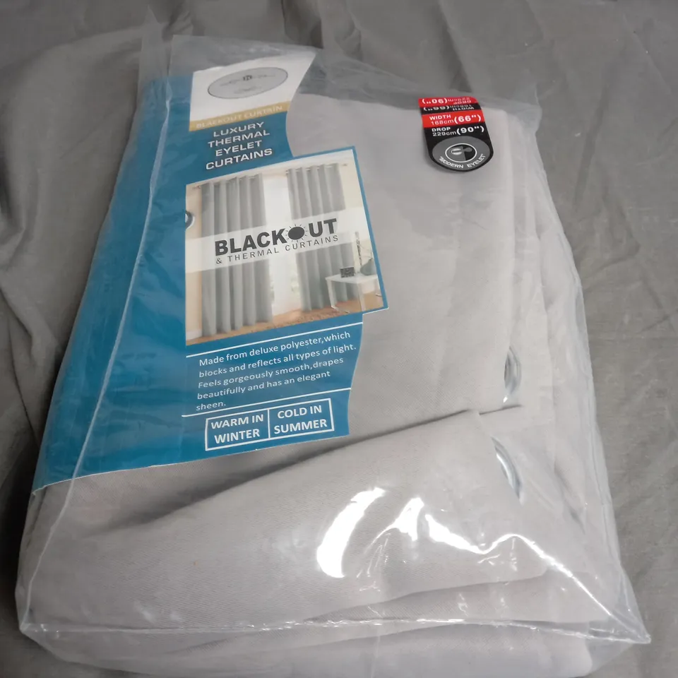 BAGGED BLACKOUT THERMA CURTAINS SIZE 168 X 229